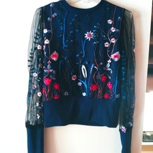 CBR Floral Embroidered Sheer Sleeve Blouse Small ✨MAKE ME AN OFFER✨